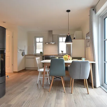 Lee&luv Mit Terrasse Und Kamin Im Ostseebad Ferienhaus *
