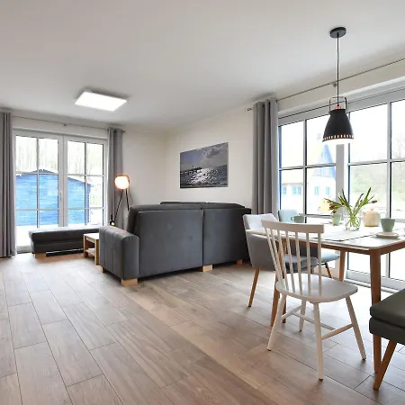 Lee&luv Mit Terrasse Und Kamin Im Ostseebad
