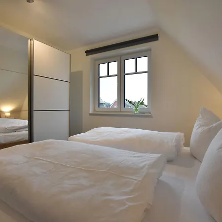 Lee&luv Mit Terrasse Und Kamin Im Ostseebad Ferienhaus Rerik