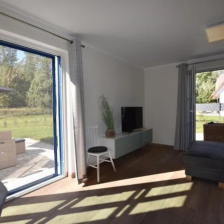 Ferienhaus Lee&luv Mit Terrasse Und Kamin Im Ostseebad *